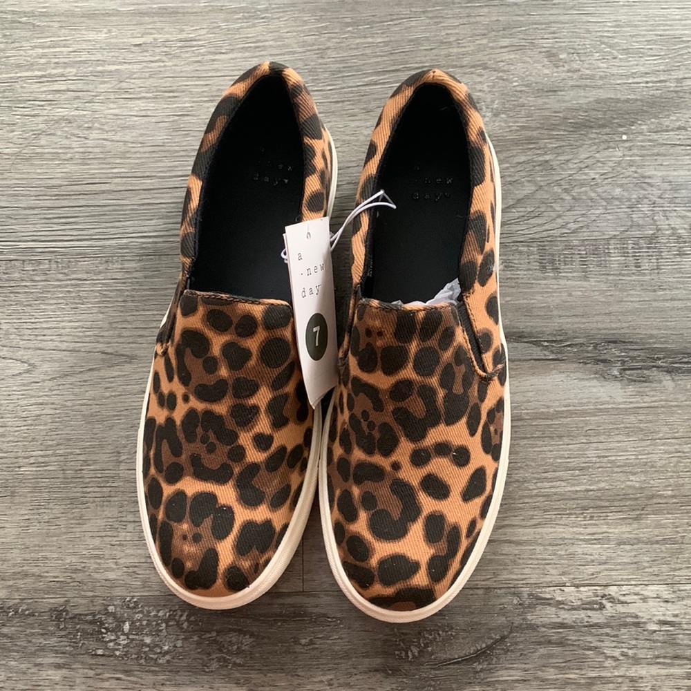 A New Day Size 7 Sneakers